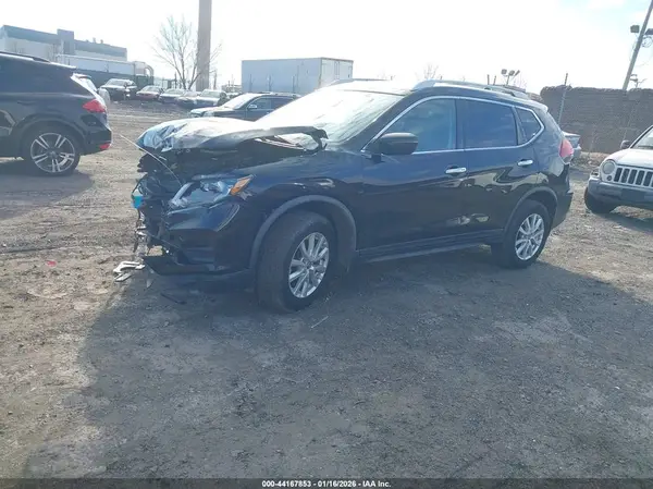 JN8AT2MV5KW382477 2019 NISSAN ROGUE - Image 2