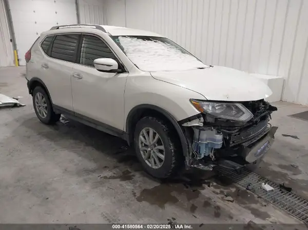 JN8AT2MV5KW386285 2019 NISSAN ROGUE - Image 1