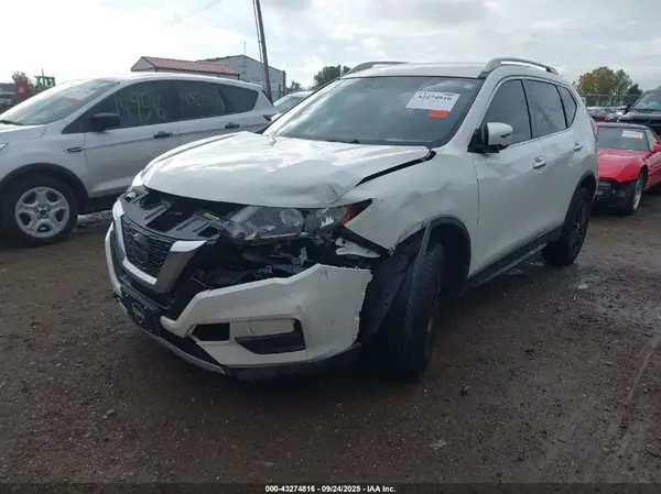 JN8AT2MV5KW389980 2019 NISSAN ROGUE - Image 2