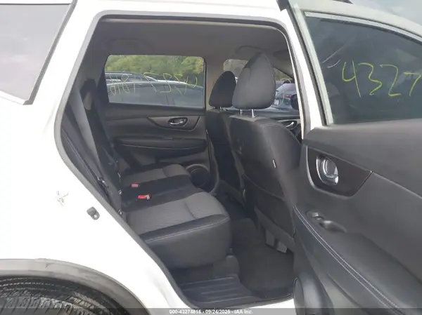 JN8AT2MV5KW389980 2019 NISSAN ROGUE - Image 8