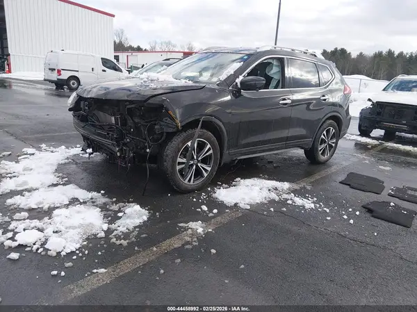 JN8AT2MV5KW395195 2019 NISSAN ROGUE - Image 2