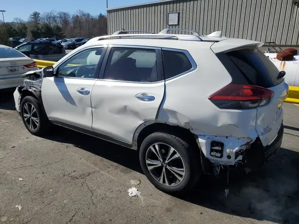 JN8AT2MV5KW395293 2019 NISSAN ROGUE - Image 2