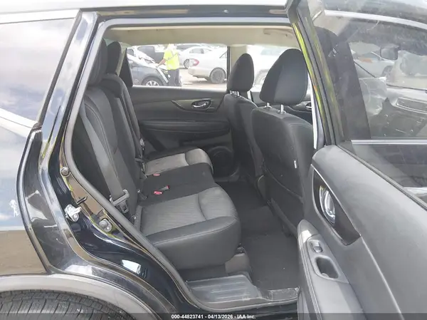 JN8AT2MV5KW396573 2019 NISSAN ROGUE - Image 8