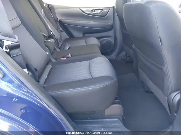 JN8AT2MV5KW397027 2019 NISSAN ROGUE - Image 8