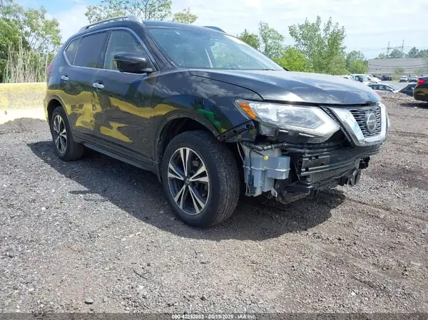 JN8AT2MV5KW397786 2019 NISSAN ROGUE - Image 1