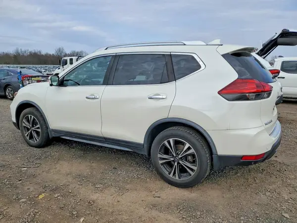 JN8AT2MV5KW399358 2019 NISSAN ROGUE - Image 2