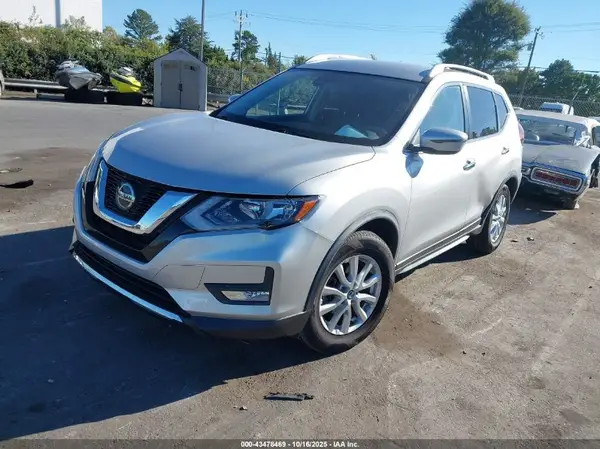 JN8AT2MV5KW399800 2019 NISSAN ROGUE - Image 2
