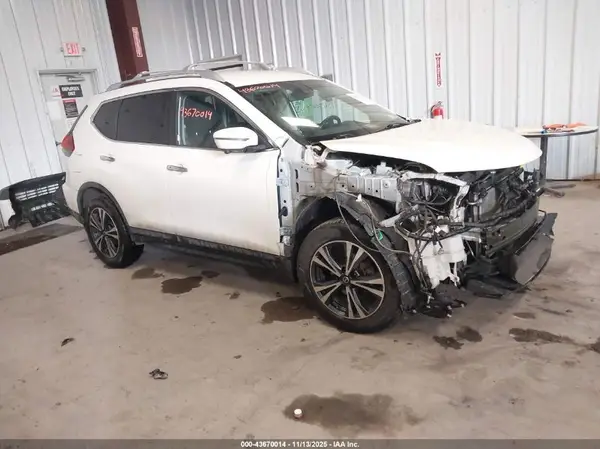 JN8AT2MV5KW400508 2019 NISSAN ROGUE - Image 1