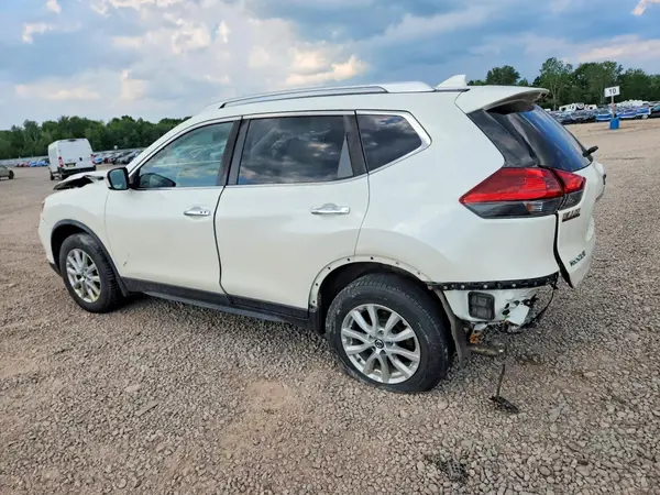 JN8AT2MV5LW101103 2020 NISSAN ROGUE - Image 2