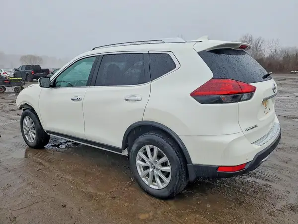 JN8AT2MV5LW104681 2020 NISSAN ROGUE - Image 2