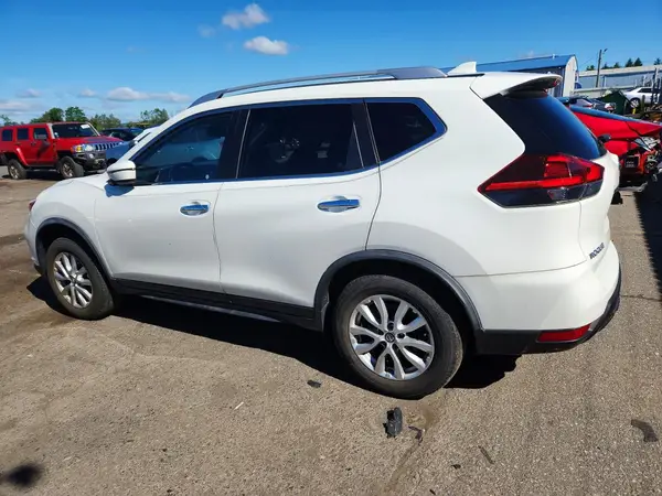 JN8AT2MV5LW105801 2020 NISSAN ROGUE - Image 2