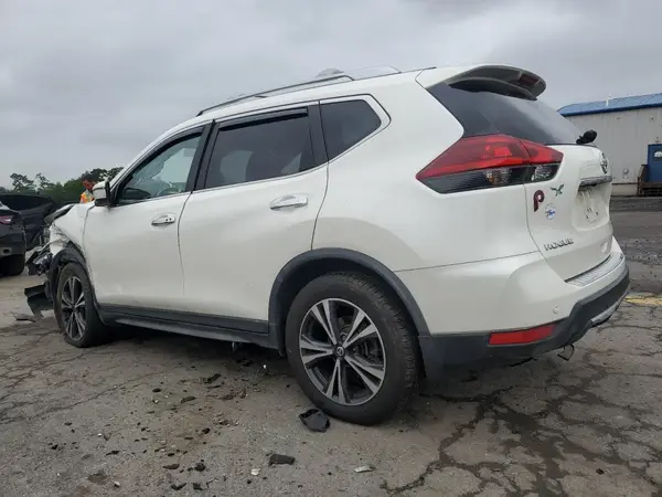 JN8AT2MV5LW106950 2020 NISSAN ROGUE - Image 2