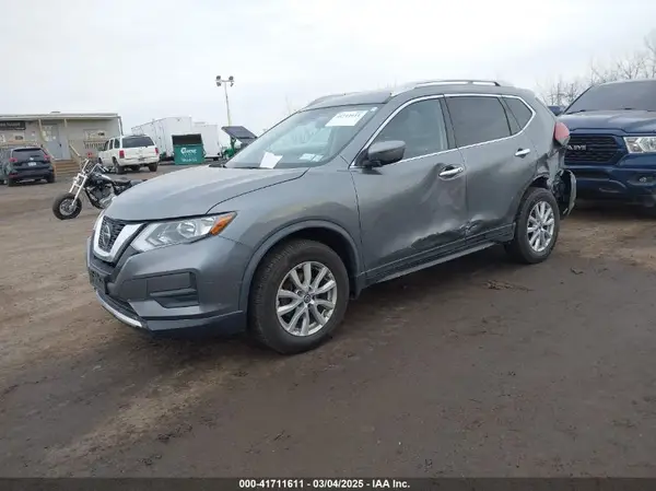 JN8AT2MV5LW114286 2020 NISSAN ROGUE - Image 2