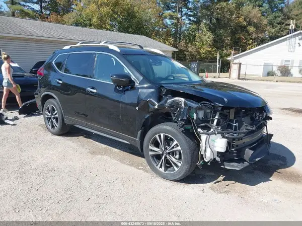 JN8AT2MV5LW122484 2020 NISSAN ROGUE - Image 1