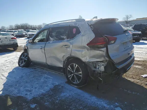 JN8AT2MV5LW132884 2020 NISSAN ROGUE - Image 2