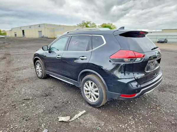 JN8AT2MV5LW132917 2020 NISSAN ROGUE - Image 2