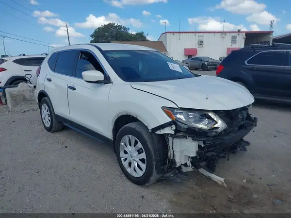 JN8AT2MV5LW139737 2020 NISSAN ROGUE - Image 1