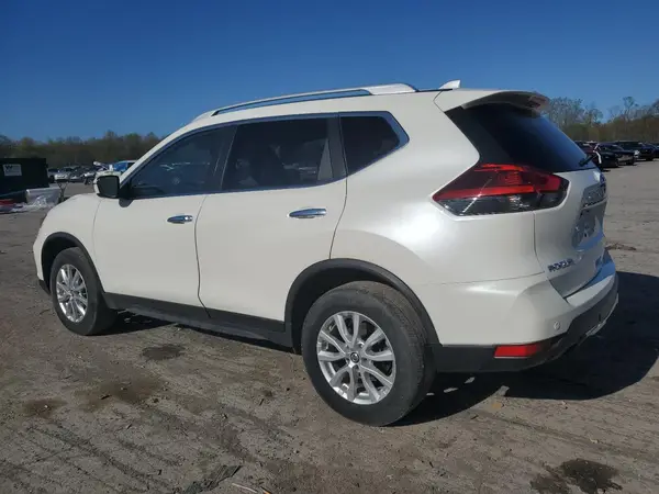 JN8AT2MV5LW144923 2020 NISSAN ROGUE - Image 2