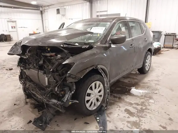 JN8AT2MV6GW131670 2016 NISSAN ROGUE - Image 2