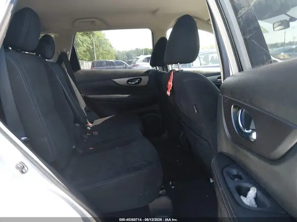JN8AT2MV6GW132978 2016 NISSAN ROGUE - Image 8