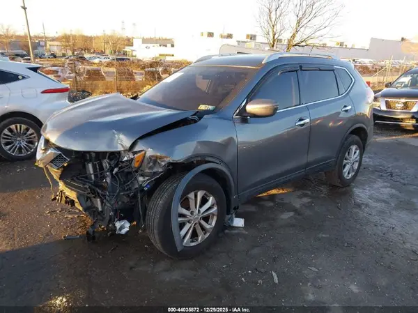 JN8AT2MV6GW135105 2016 NISSAN ROGUE - Image 2