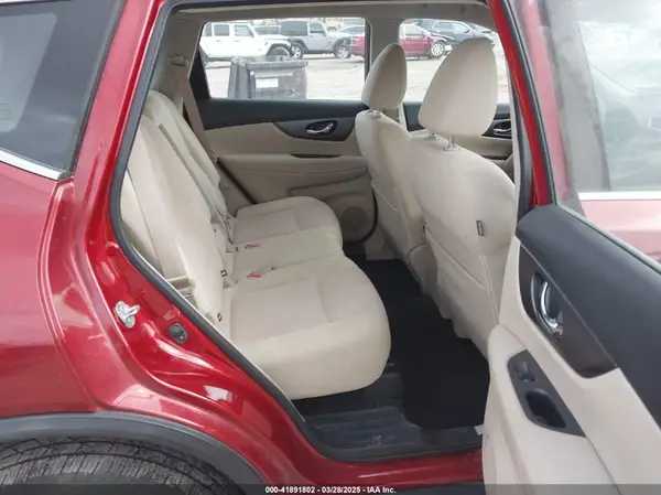 JN8AT2MV6GW135590 2016 NISSAN ROGUE - Image 8