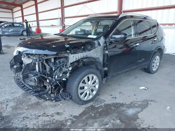 JN8AT2MV6GW136108 2016 NISSAN ROGUE - Image 2