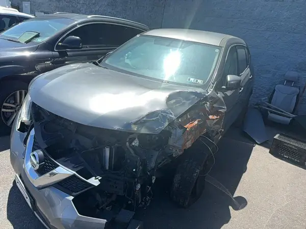 JN8AT2MV6GW137842 2016 NISSAN ROGUE - Image 2