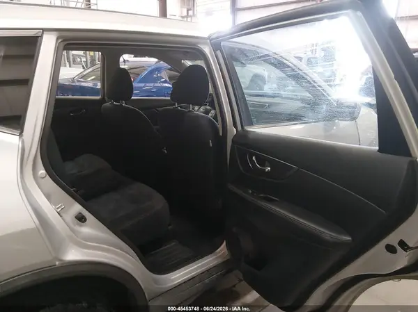 JN8AT2MV6GW140207 2016 NISSAN ROGUE - Image 8