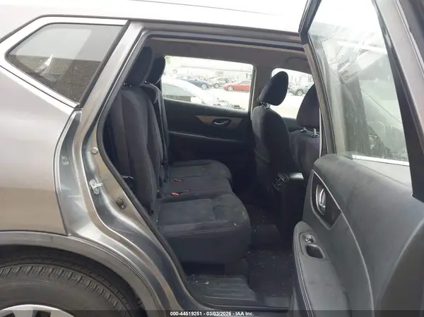 JN8AT2MV6GW140563 2016 NISSAN ROGUE - Image 8