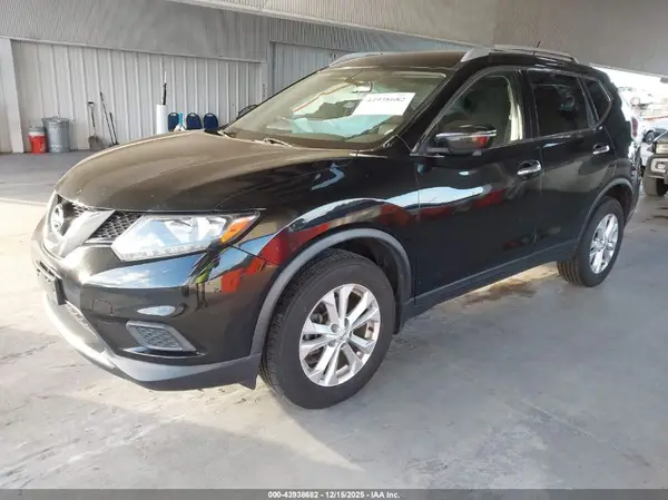 JN8AT2MV6GW154639 2016 NISSAN ROGUE - Image 2