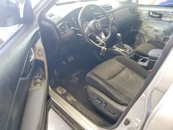 JN8AT2MV6HW001650 2017 NISSAN ROGUE - Image 8
