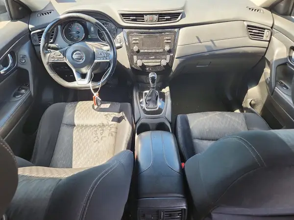 JN8AT2MV6HW002412 2017 NISSAN ROGUE - Image 8