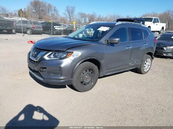JN8AT2MV6HW004483 2017 NISSAN ROGUE - Image 2