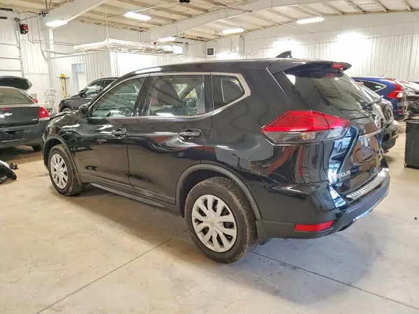 JN8AT2MV6HW004533 2017 NISSAN ROGUE - Image 2