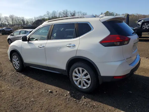 JN8AT2MV6HW004855 2017 NISSAN ROGUE - Image 2