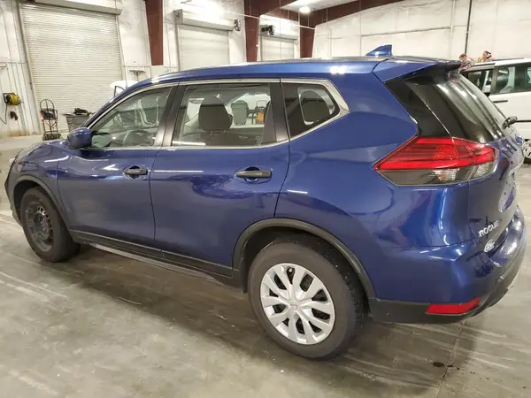 JN8AT2MV6HW005035 2017 NISSAN ROGUE - Image 2