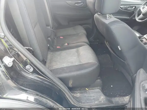 JN8AT2MV6HW009201 2017 NISSAN ROGUE - Image 8