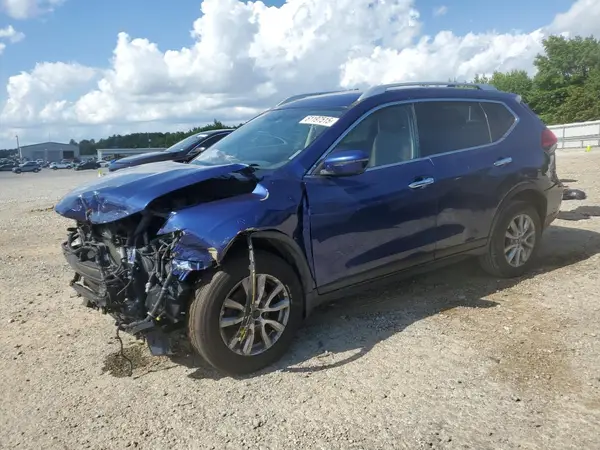 JN8AT2MV6HW010459 2017 NISSAN ROGUE - Image 1