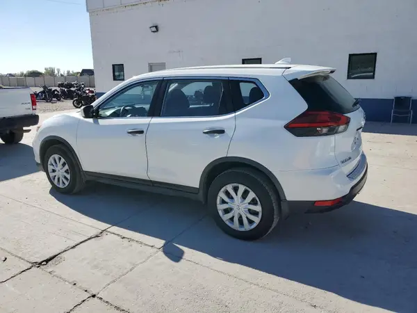 JN8AT2MV6HW011532 2017 NISSAN ROGUE - Image 2