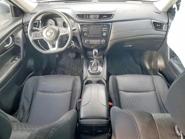JN8AT2MV6HW013636 2017 NISSAN ROGUE - Image 8
