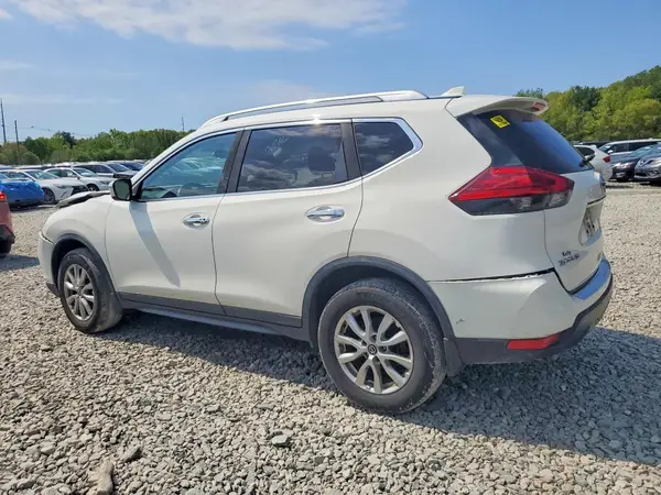 JN8AT2MV6HW014608 2017 NISSAN ROGUE - Image 2