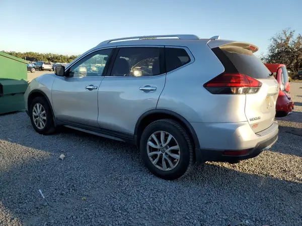 JN8AT2MV6HW017699 2017 NISSAN ROGUE - Image 2