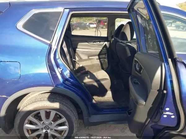 JN8AT2MV6HW018898 2017 NISSAN ROGUE - Image 8