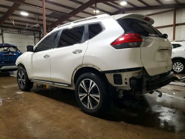 JN8AT2MV6HW021624 2017 NISSAN ROGUE - Image 2