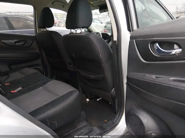 JN8AT2MV6HW021705 2017 NISSAN ROGUE - Image 8