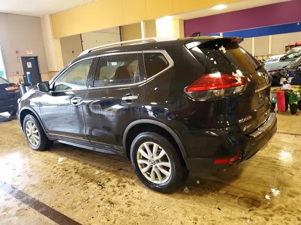JN8AT2MV6HW021851 2017 NISSAN ROGUE - Image 2