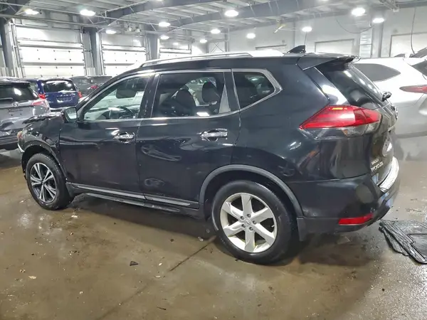 JN8AT2MV6HW022465 2017 NISSAN ROGUE - Image 2