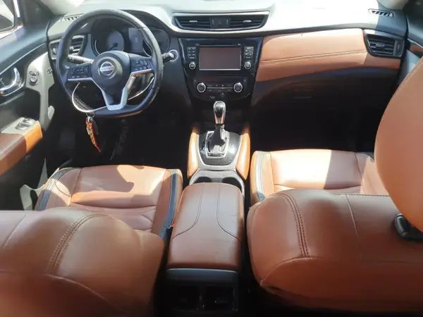 JN8AT2MV6HW024250 2017 NISSAN ROGUE - Image 8