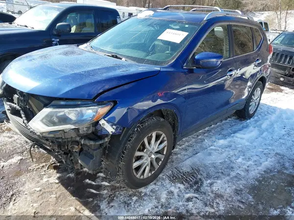 JN8AT2MV6HW024510 2017 NISSAN ROGUE - Image 2